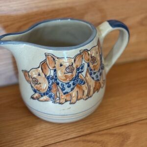 Louisville stoneware precious pigs